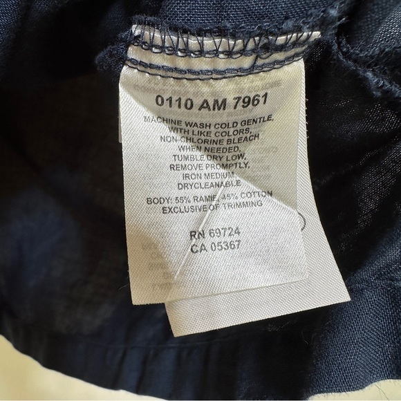 Columbia | Men's Short Sleeve Lightweight Ramie Blend Button-Down Shirt - Picture 6 of 6